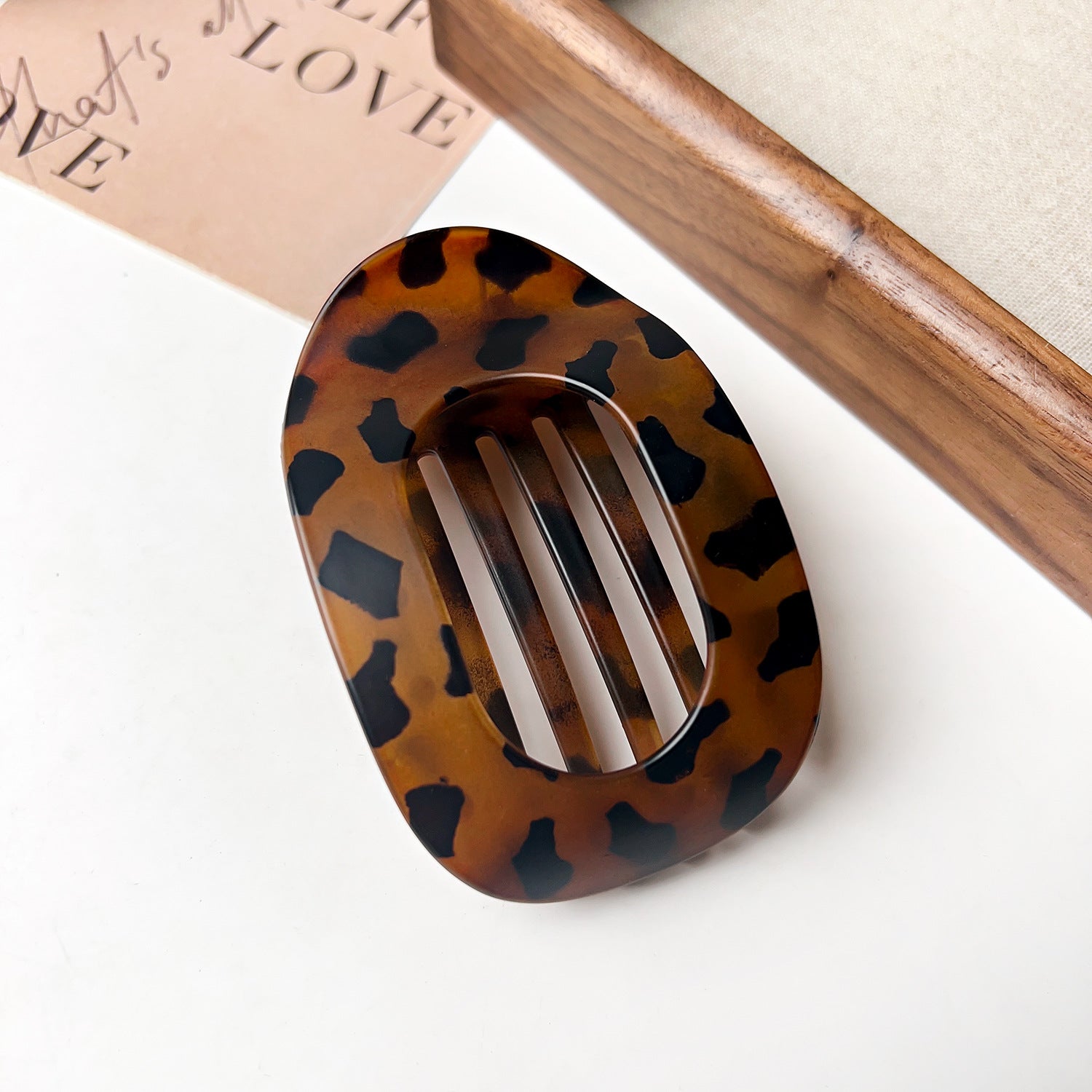 Wholesale New Flat Oval Hairpin Back Head Disc Hair Grab Clip Curved Arc Design Elegant Shark Clip Hair Accessories