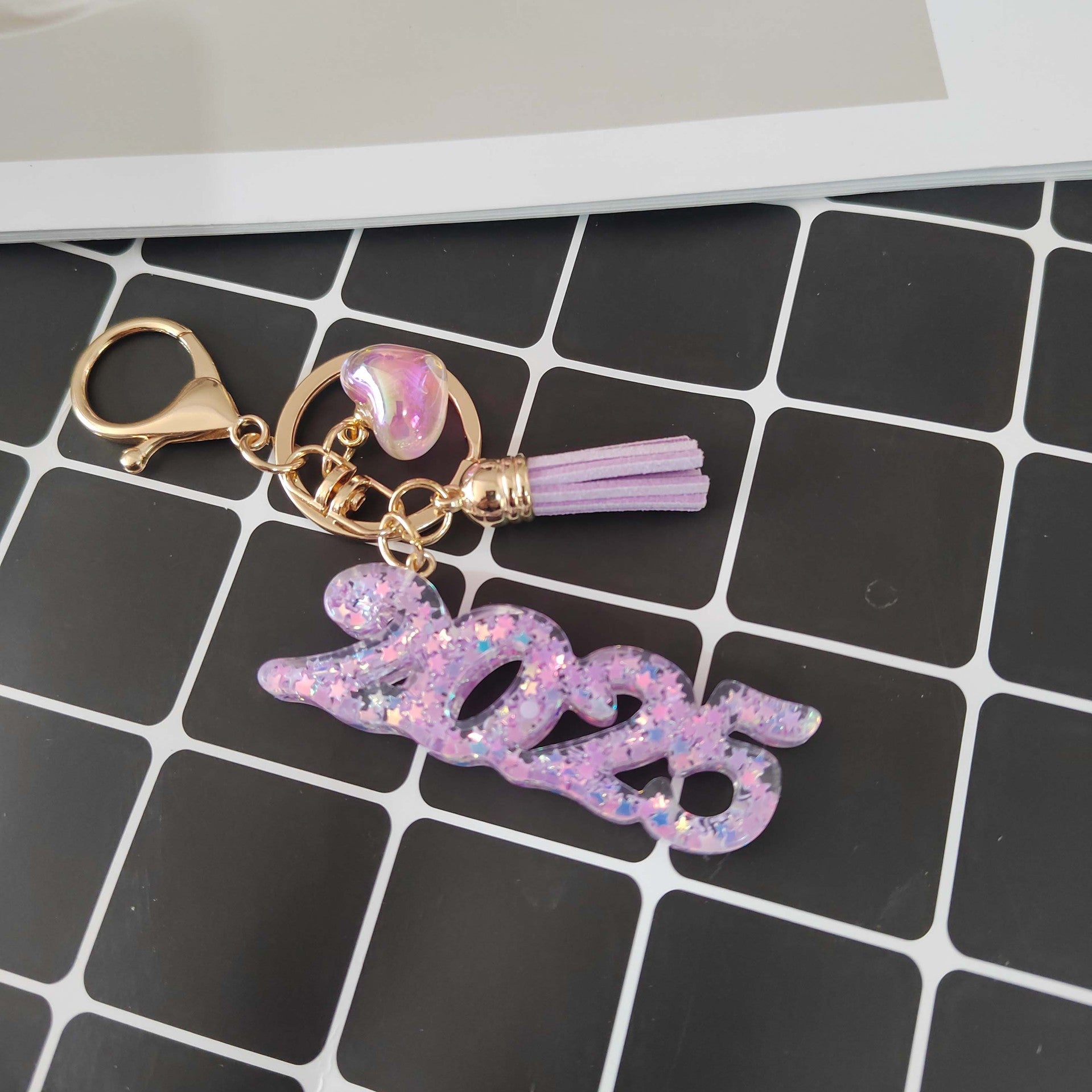 Wholesale Resin  digital creative accessories popular love hanging sequins mixed color keychain