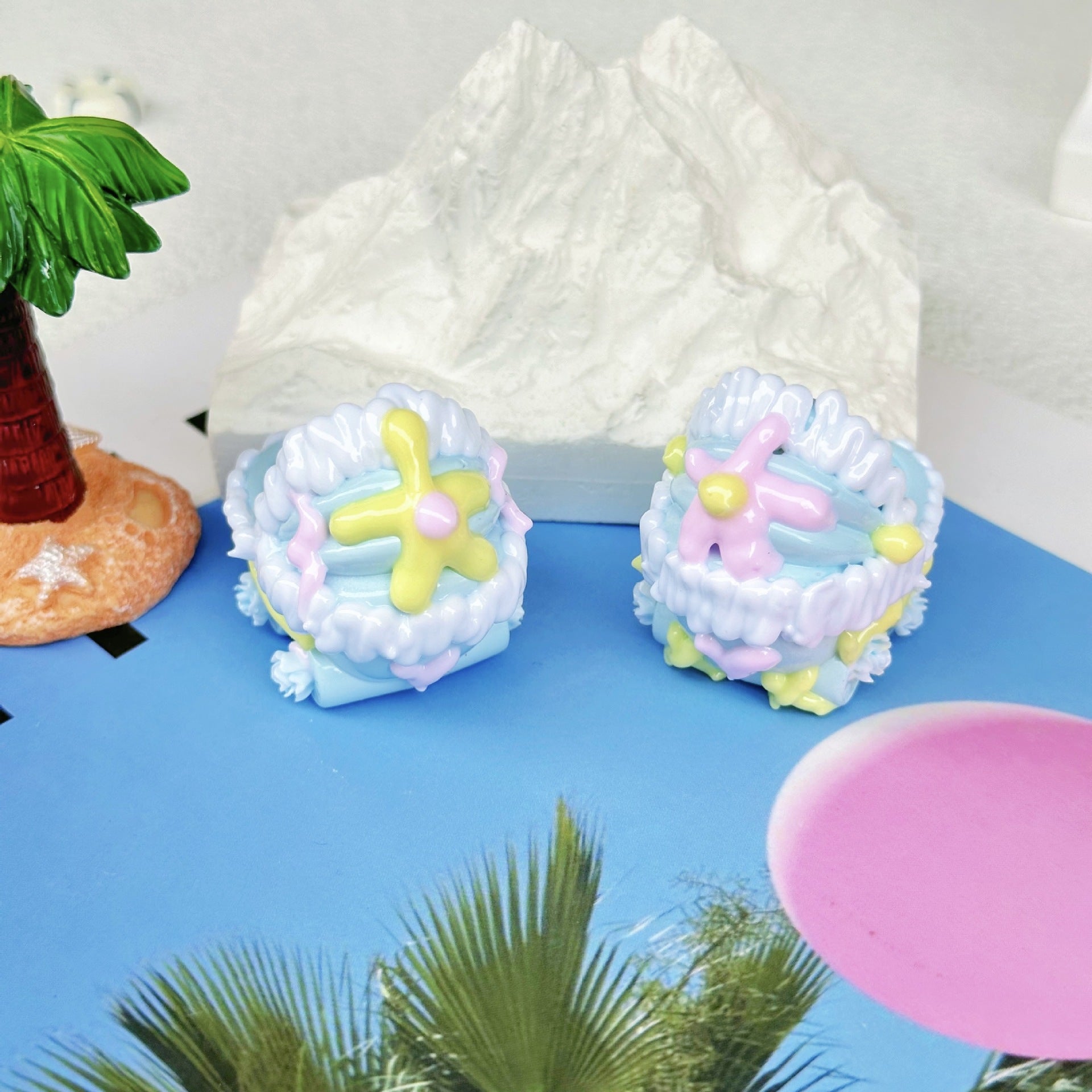 Wholesale 5pcs 3mm Cartoon Pinch Heavy Industry Baby Carriage Hand-painted Beads