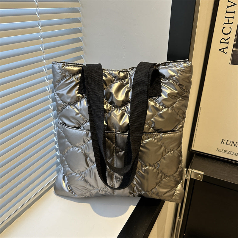 Wholesale Autumn and Winter High-capacity Cotton Clothes, Hand-held Single Shoulder Bucket Bags