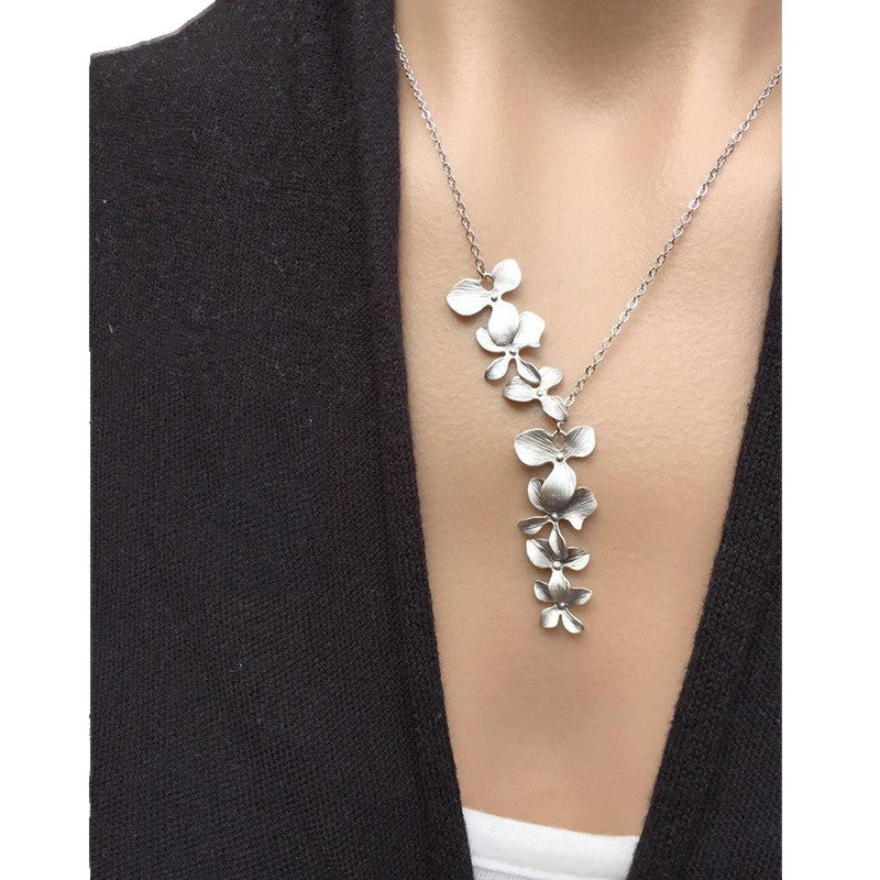 Wholesale Plant Flower Clavicle Chain Silver Petal Necklace Earring Set