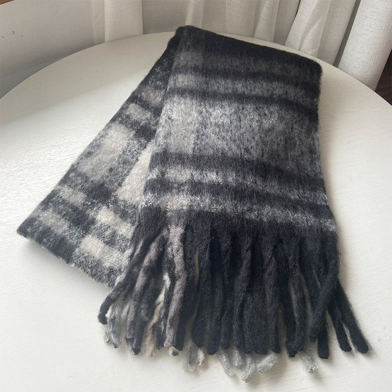 Wholesale Autumn and Winter Thickened Warm and Soft Multi-color Plaid Splicing Tassel Scarf