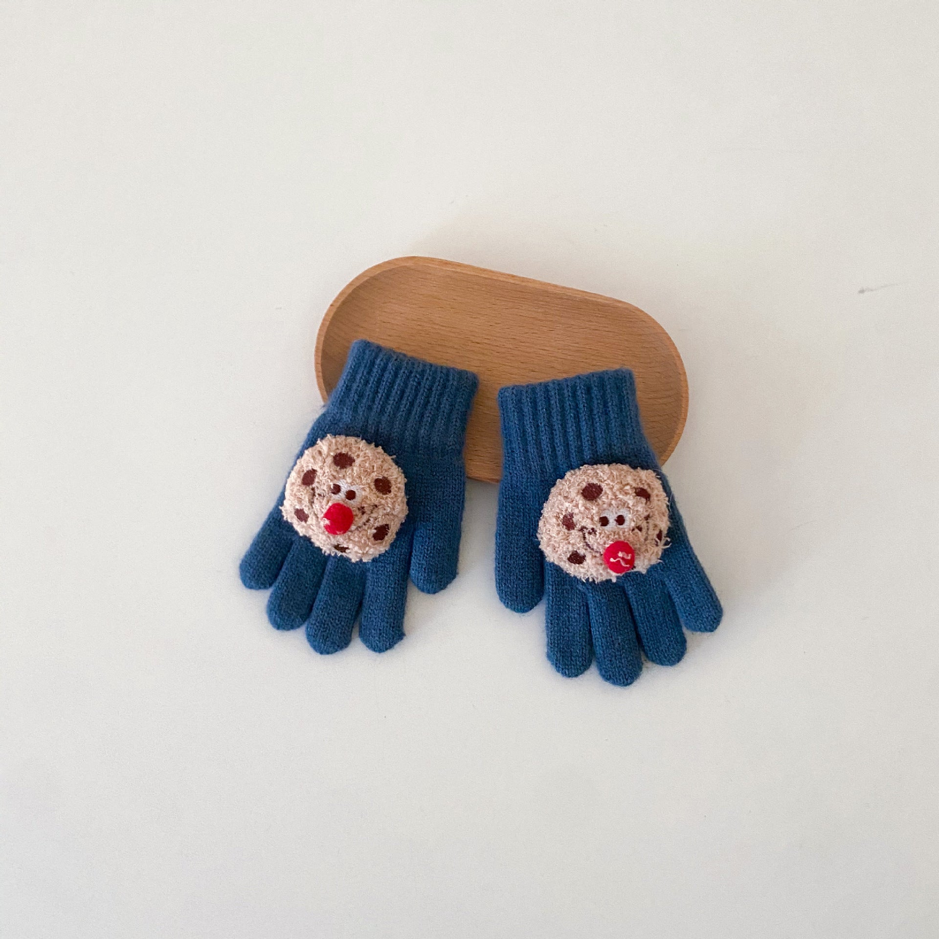 Wholesale children' s winter cartoon warm gloves