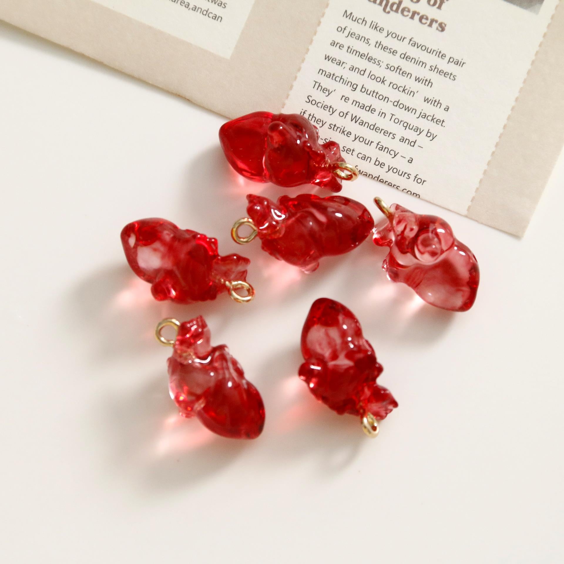 Wholesale Three-dimensional Clear Small Heart Pendant Bracelet Material OLY-CS-LiLuo001