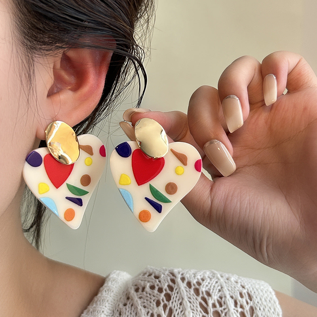 Wholesale Small fresh three-dimensional flower earrings