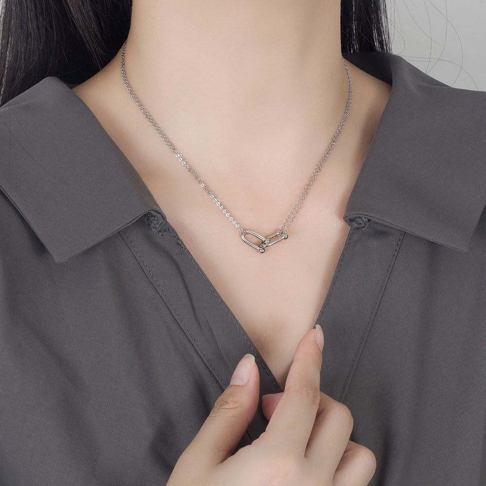 Wholesale Valentine's Day Double Ring Horseshoe Buckle Necklace