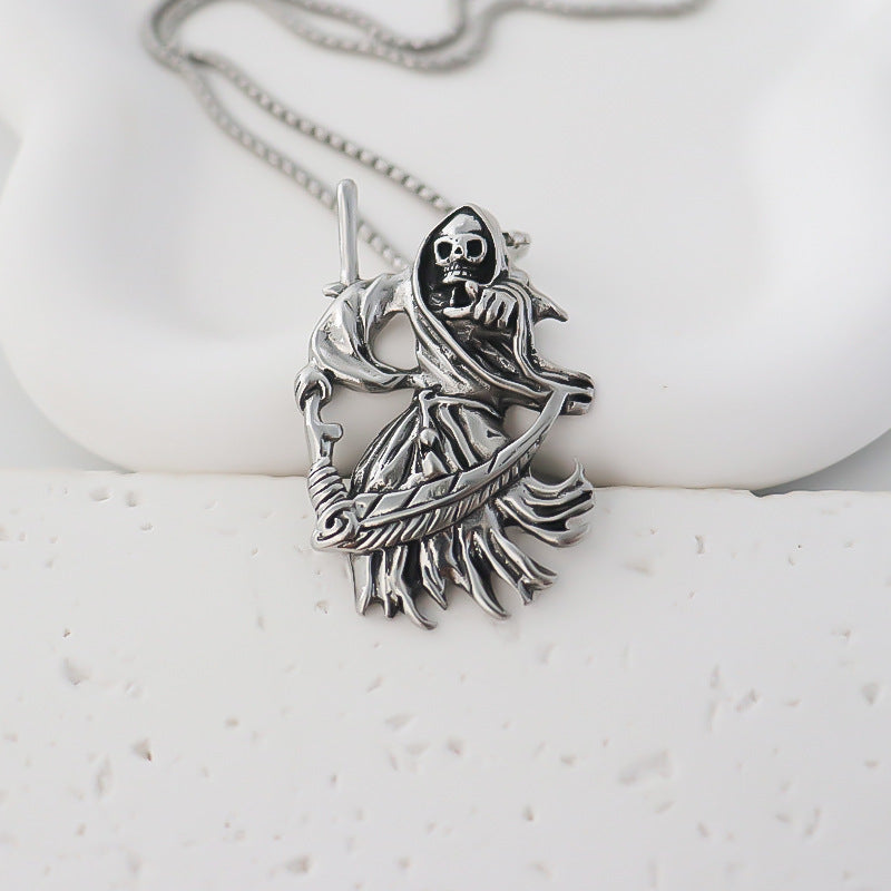 Wholesale Domineering Skull Death Pendant Retro  Necklace