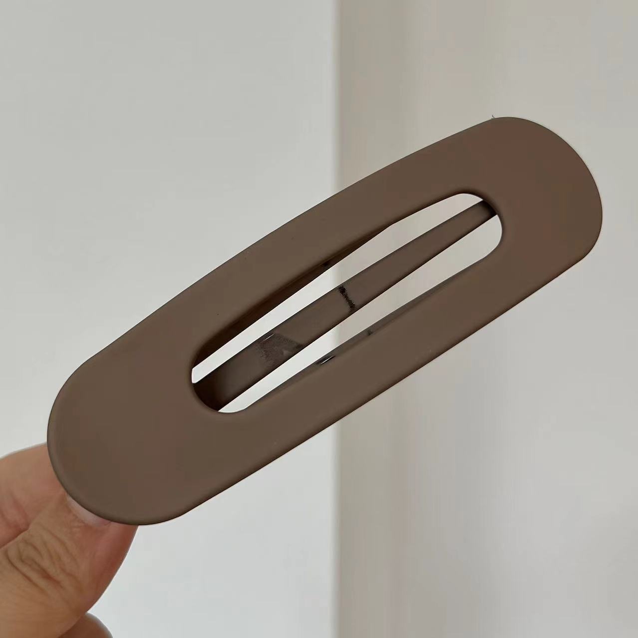Wholesale solid color word clip Morandi color grab clip autumn and winter cute hair clip