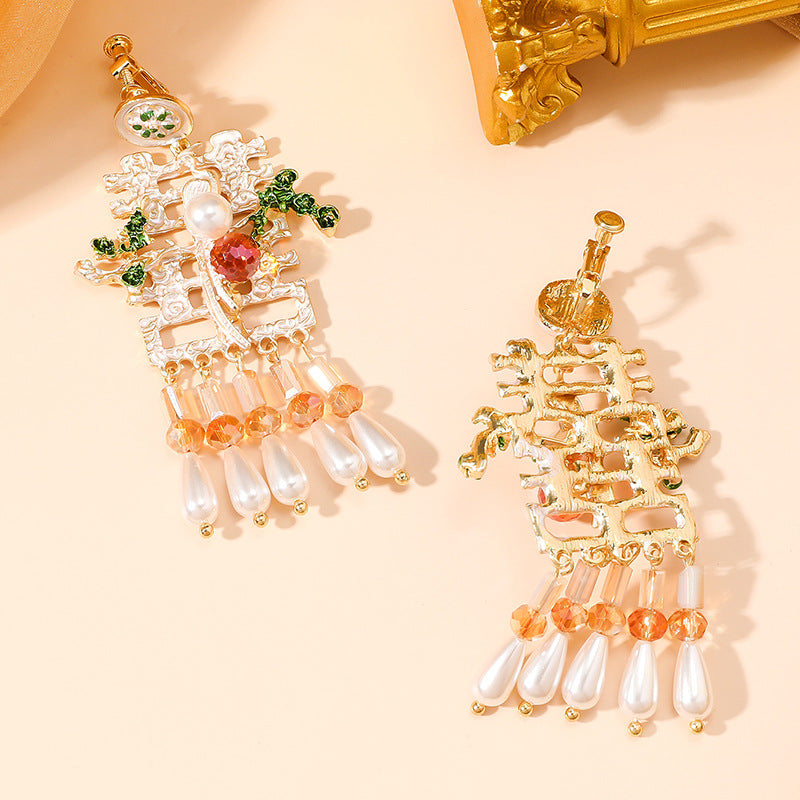 Wholesale Pearl Tassel Ear Clips