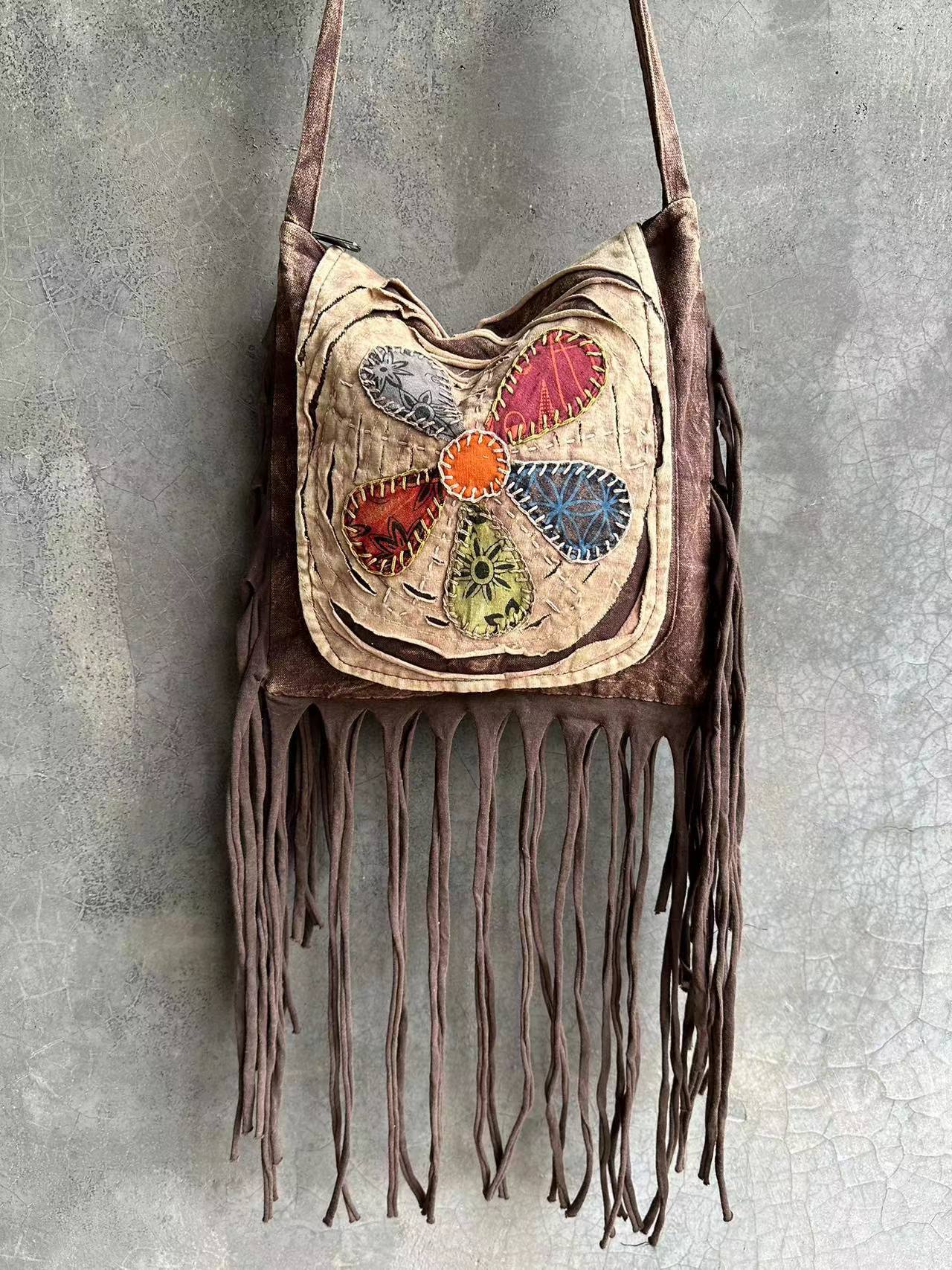 Wholesale Hippie Wasteland Style Bohemian Ethnic Style Niche Tassel Crossbody Shoulder Bag