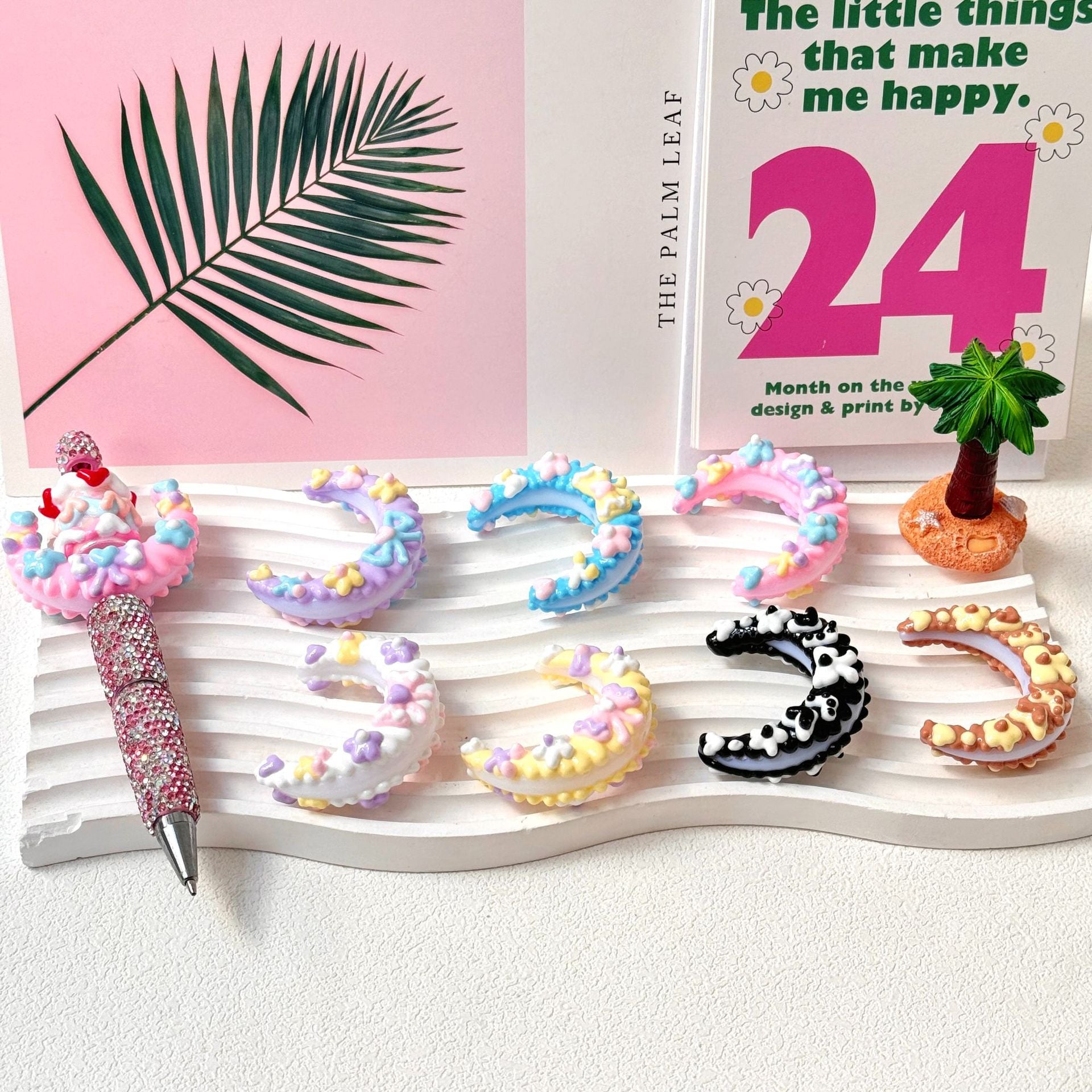 Wholesale 10pcs Cartoon bow moon hand painted beads beaded pen diy material mobile phone chain loose beads jewelry accessories