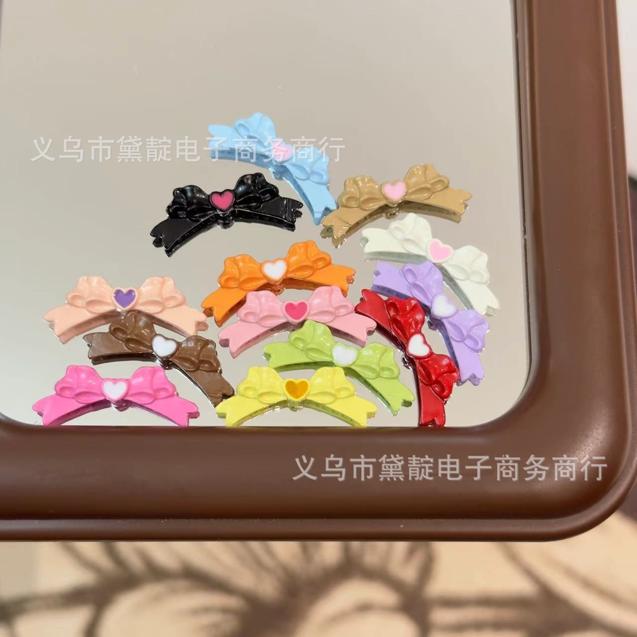 Wholesale 10pcs DIY Paint Alloy Bead Accessories Love Streamer Bow Beaded Mobile Phone Chain Keychain Bracelet Necklace Bead Spacer