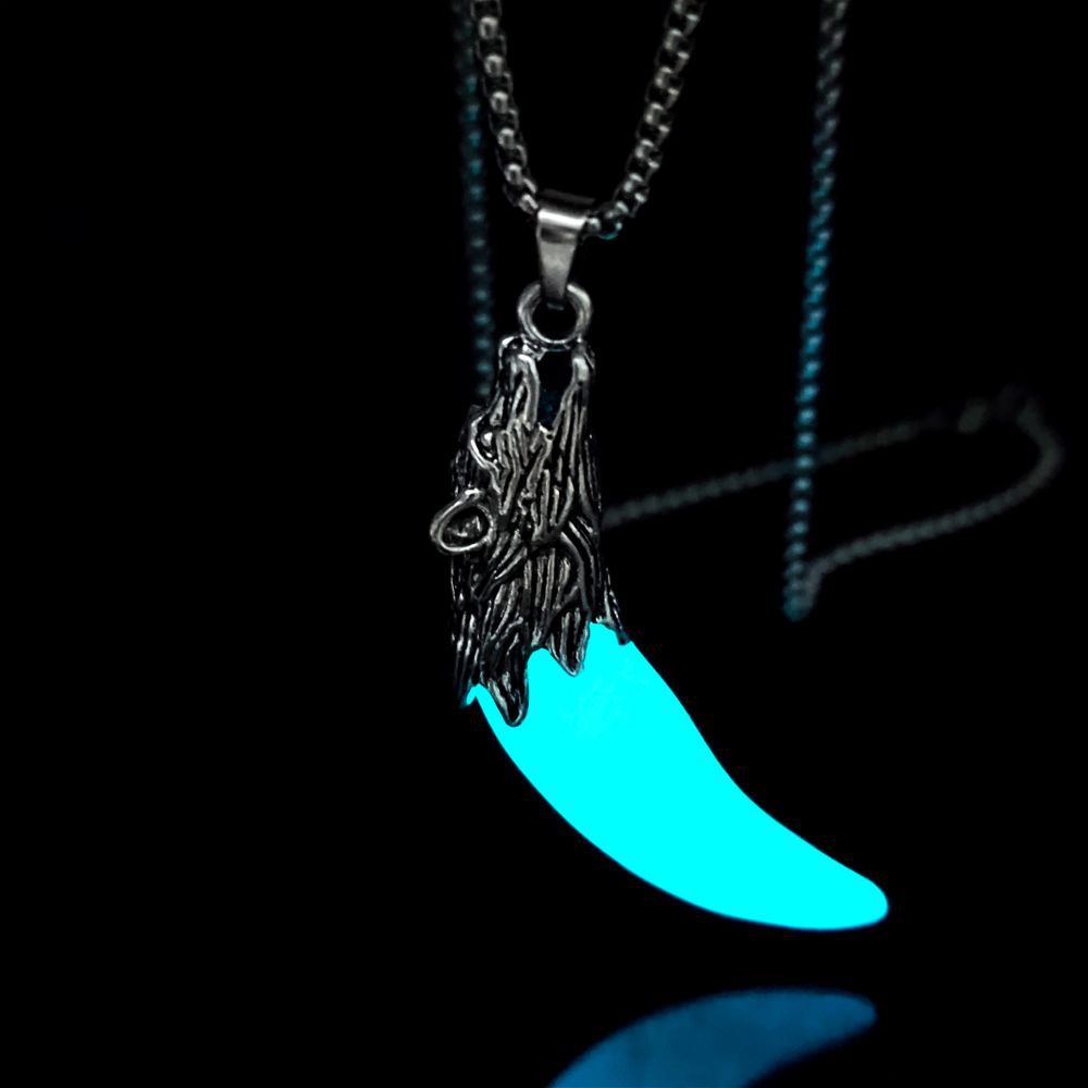 Wholesale  Men' s Luminous Wolf Tooth Pendant Dark Luminous  Animal Hyena