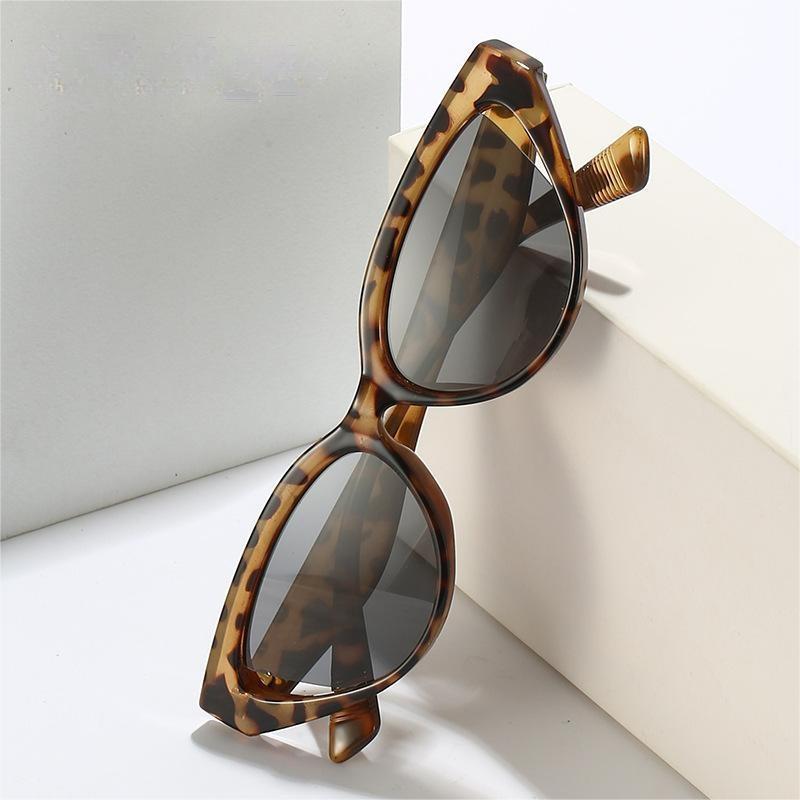 Wholesale Fashion cat-eye sunglasses