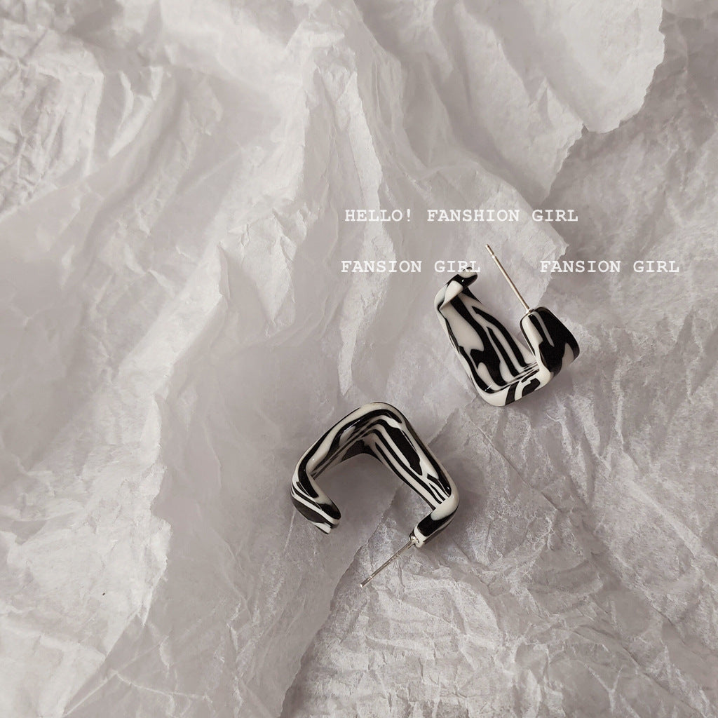 Wholesale Black and White Striped Zebra Pattern Acrylic Earrings