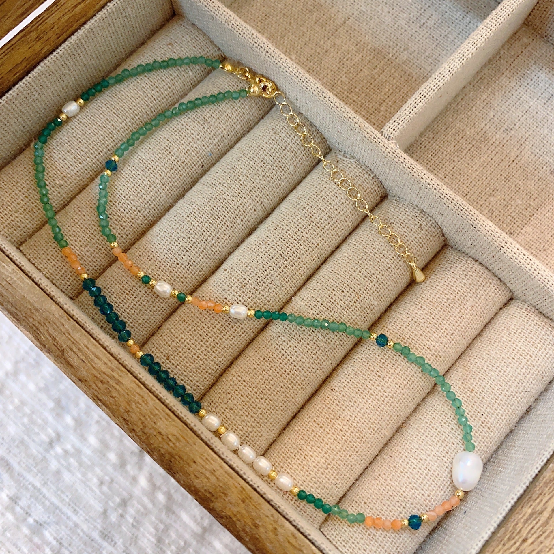 Wholesale Natural Stone Freshwater Pearl Colored Glass Beaded Necklace