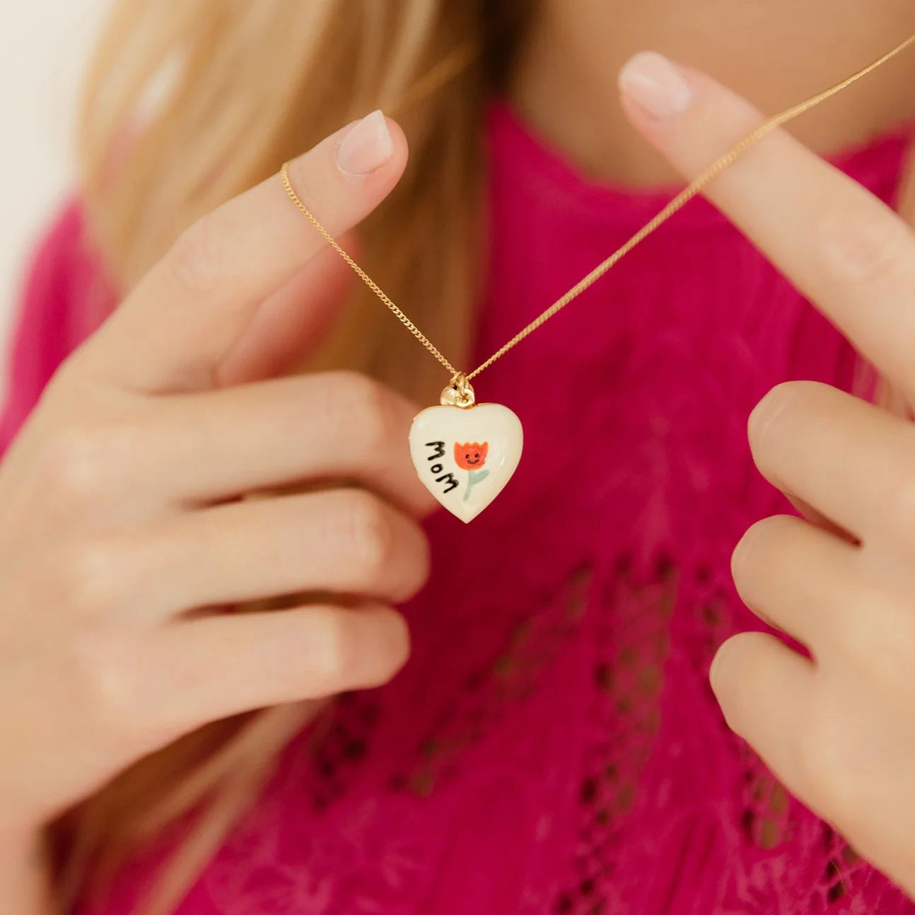 Wholesale Mom Love Heart Locket Necklace With Zircon In Purple Titanium Steel Openable Photo Album Pendant Gift Boutique Resale Fashion Jewelry