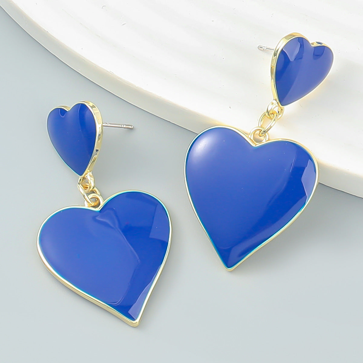 Wholesale Multi-layered Love-shaped Alloy Oil Dripping Earrings