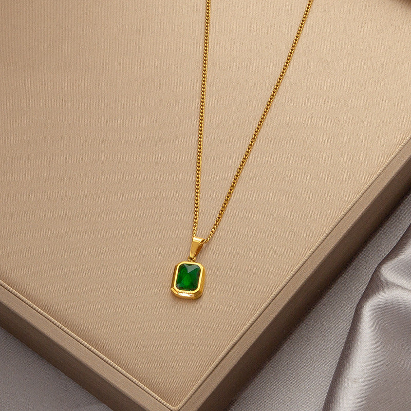 Wholesale  Accessible Luxury Niche Emerald Titanium Steel Necklace Women' s Ins Style