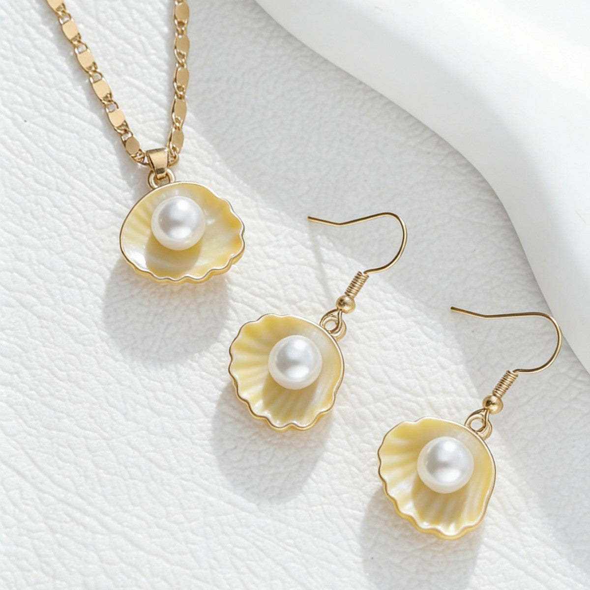 Wholesale Chic Pearl Sunflower Fan Shape 2 Piece Earrings And Necklace Set Alloy Electroplated Women S Jewelry Boutique Resale Party Wear