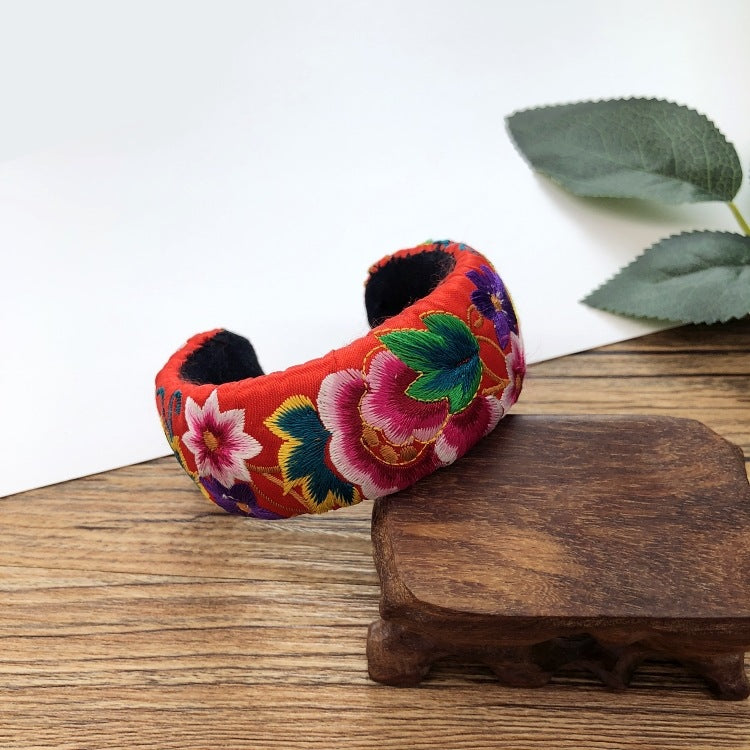 Wholesale Hand-embroidered wide version Miao silver cotton and linen versatile bracelet