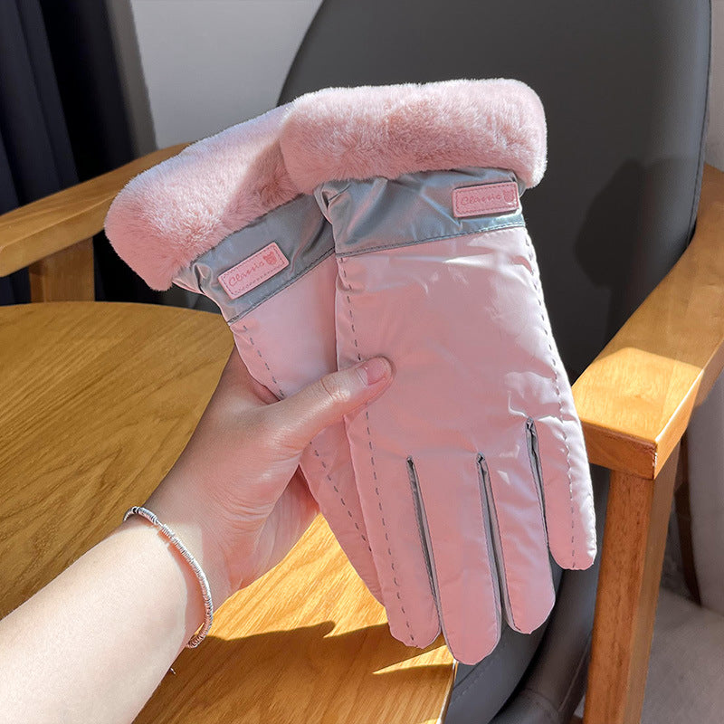 Wholesale Fleece and thickening,  warm,  wind-resistant,  waterproof,  and non-slip gloves