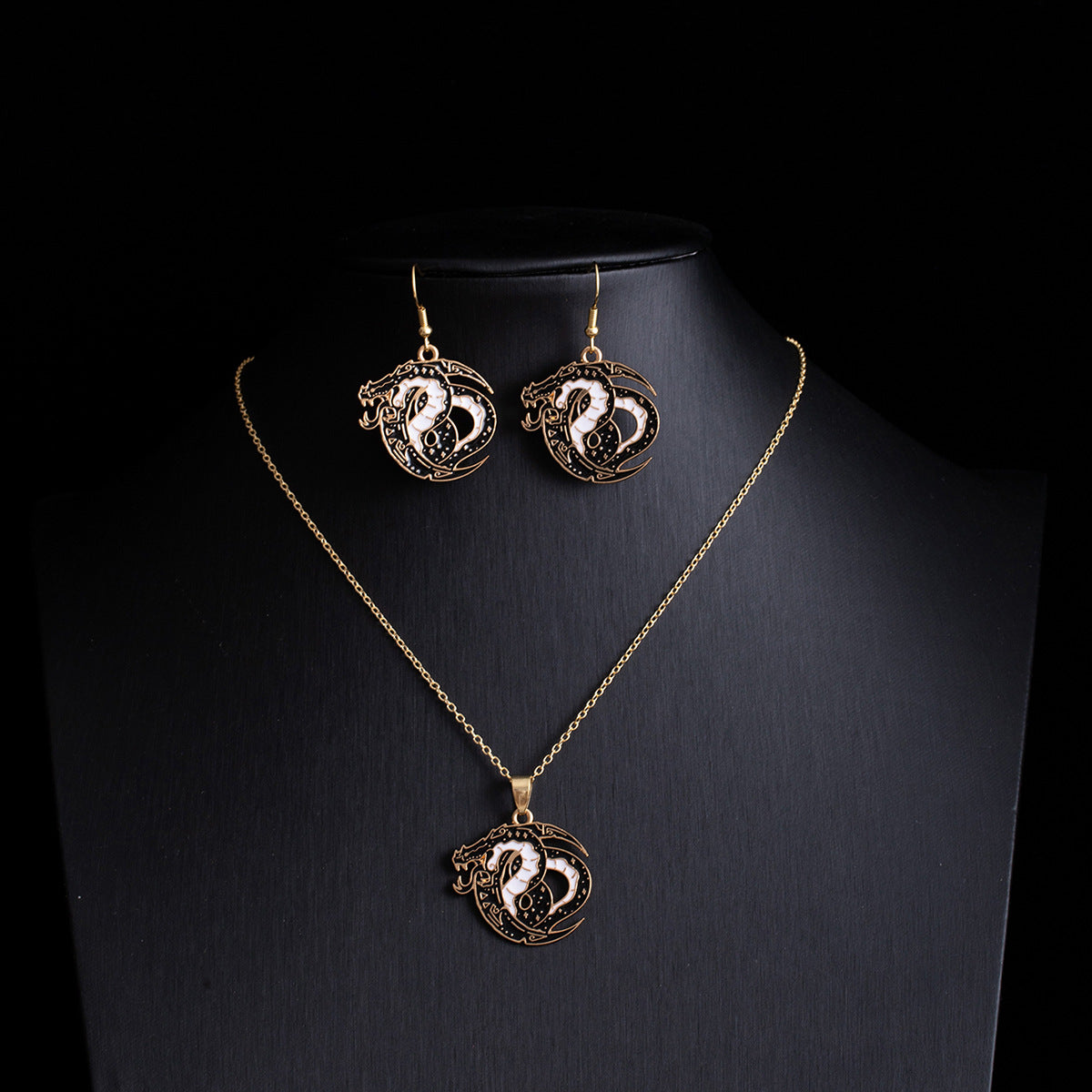 Wholesale Gothic Punk  Earring Necklace Set