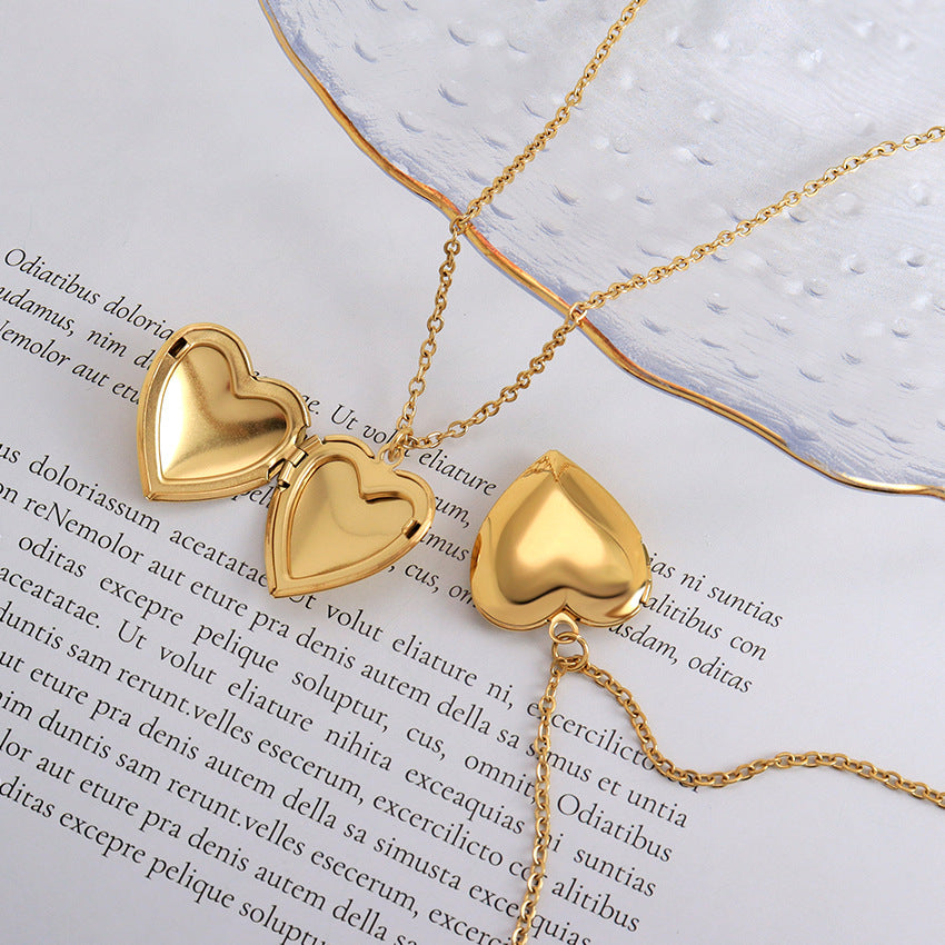 Wholesale Love Photo Box Pendant Opening and Closing Heart Pendant Clavicle Chain Neck Chain Titanium Steel Necklace