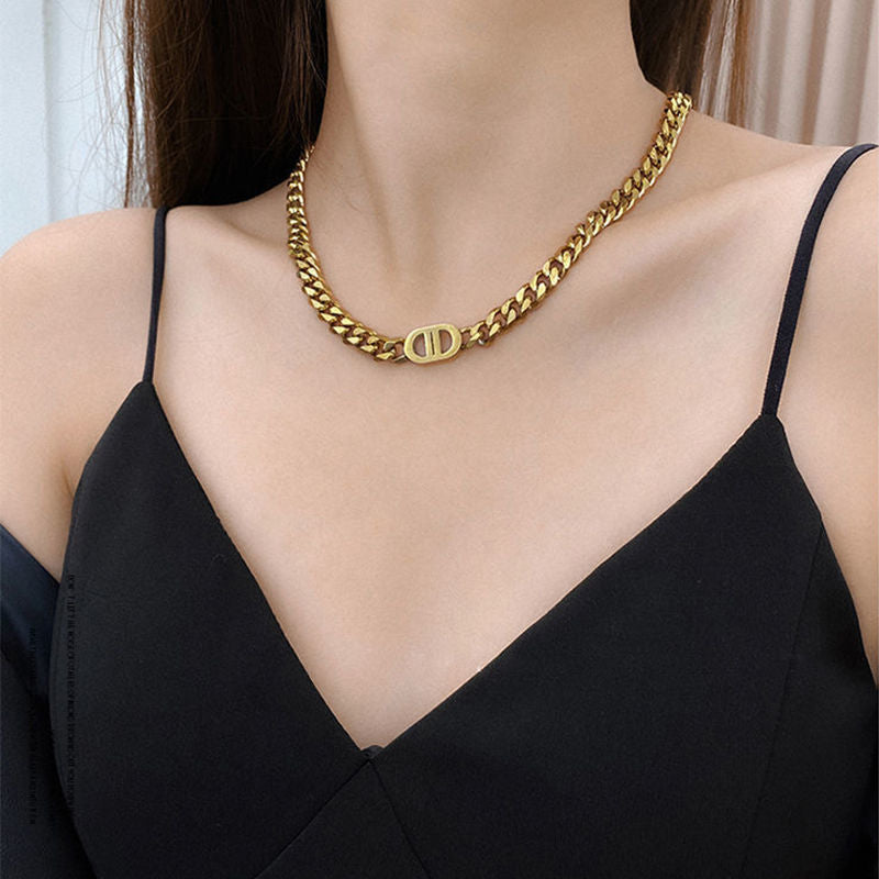 Wholesale Gold thick chain double D-letter titanium steel necklace