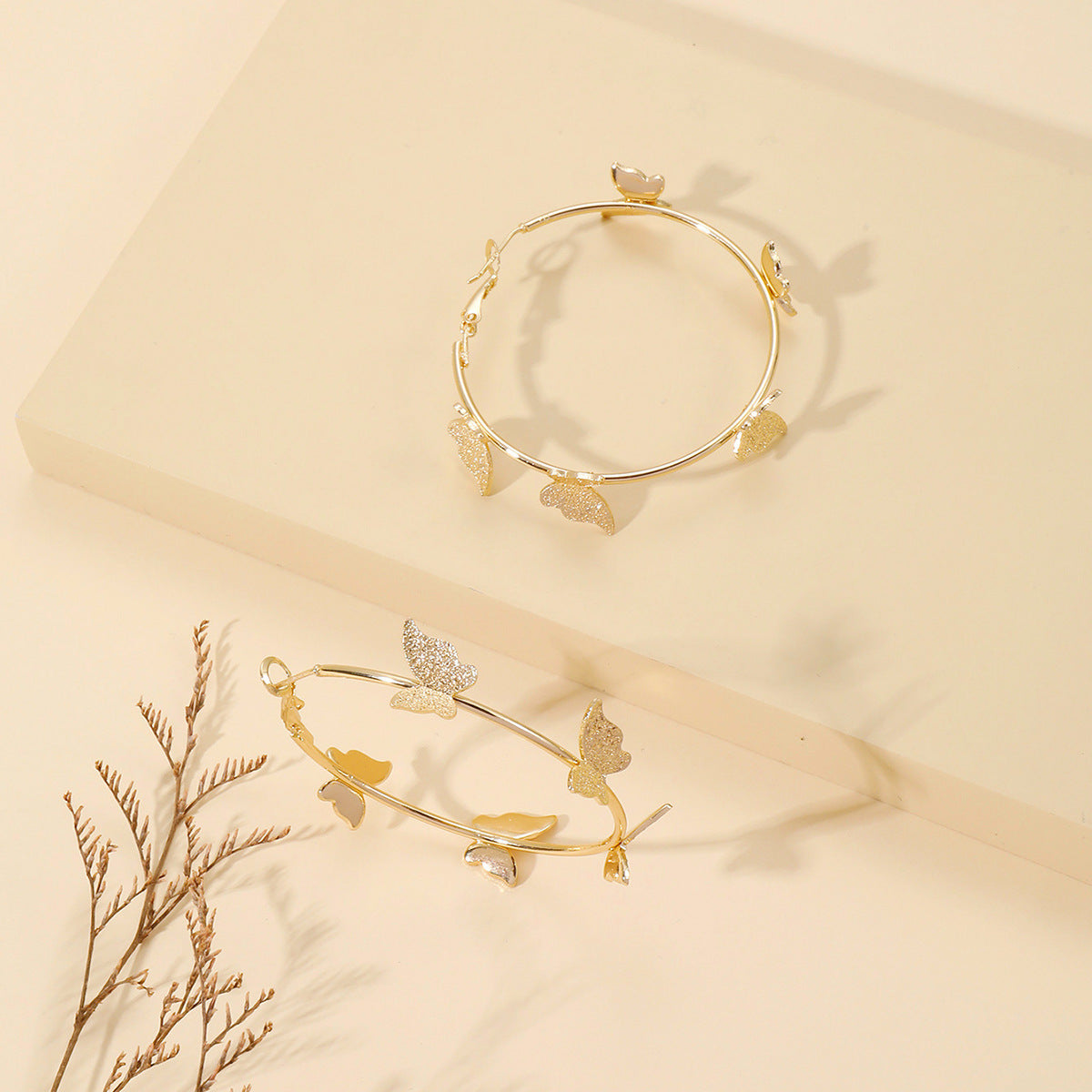 Wholesale Alloy Frosted Butterfly Large Earrings