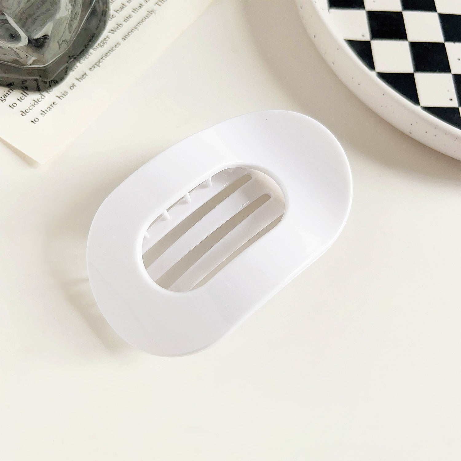 Wholesale New Flat Oval Hairpin Back Head Disc Hair Grab Clip Curved Arc Design Elegant Shark Clip Hair Accessories