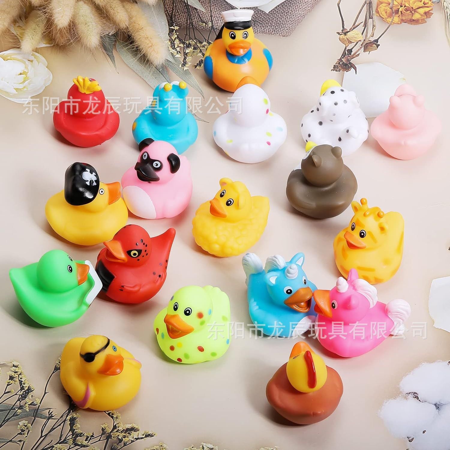 Wholesale Random duck children's bath toy