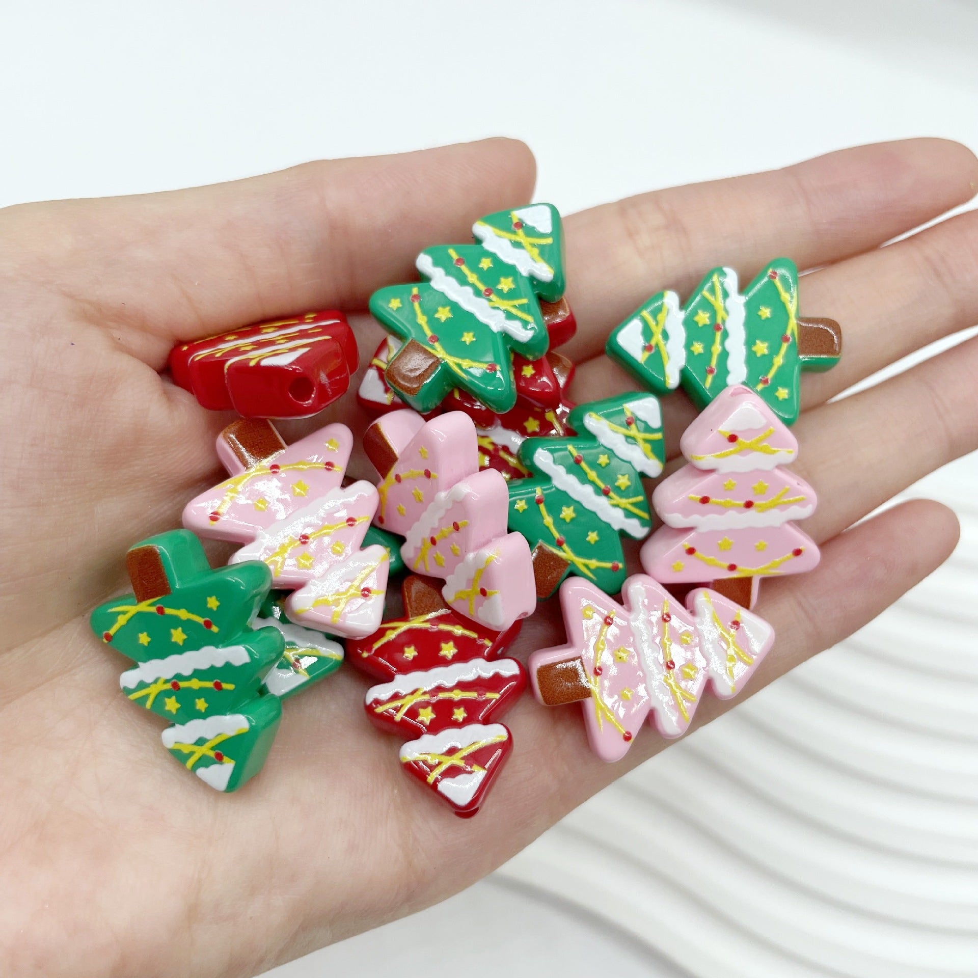 Wholesale 100PCS/PACK Christmas Decoration Cute DIY Loose Beads