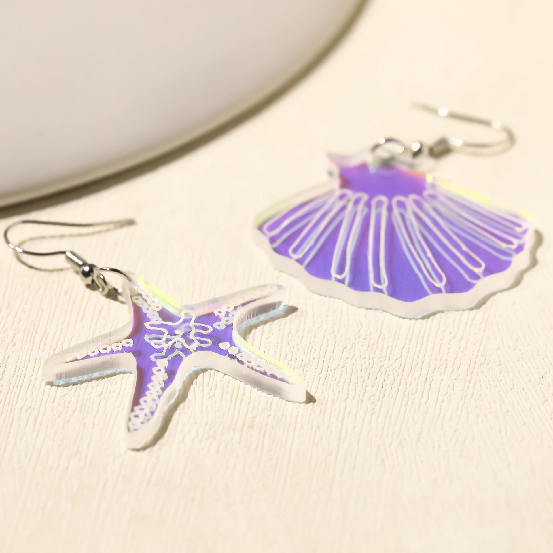 Wholesale Acrylic earrings laser starfish shell asymmetrical earrings