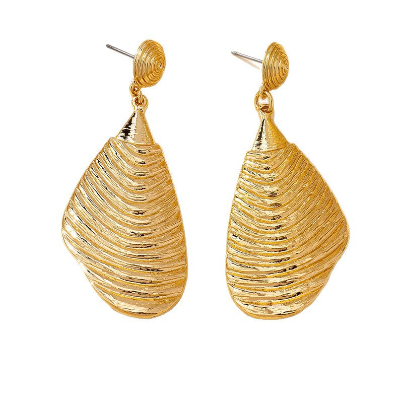 Wholesale Shell Wave Pattern Vintage Women S Alloy Earrings Trendy Chic Party Jewelry Accessory For Gift