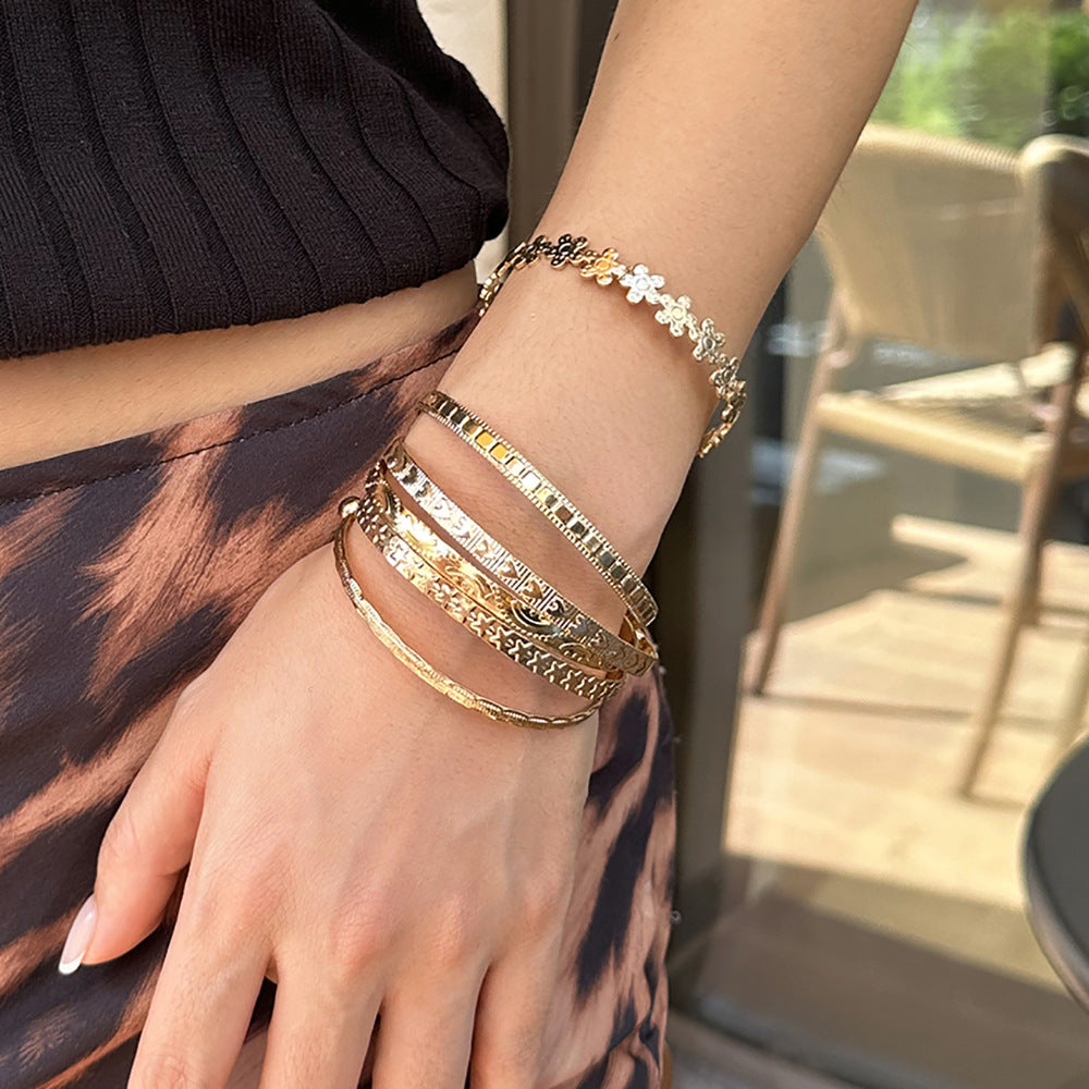 Wholesale sweet cool carved pattern flower bracelet metal texture stacked bracelet