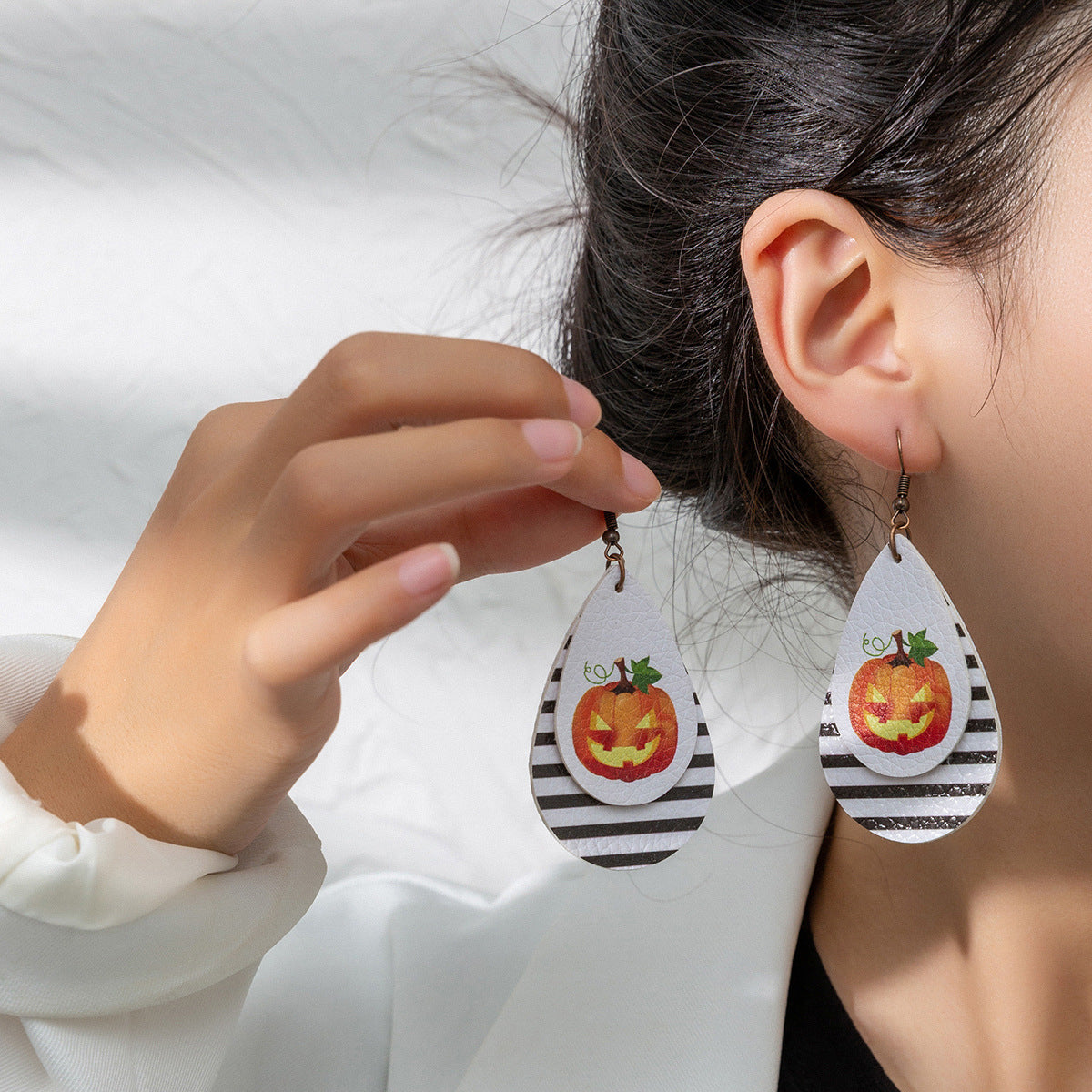 Wholesale Halloween Leather Cartoon Pumpkin Ghost Earrings