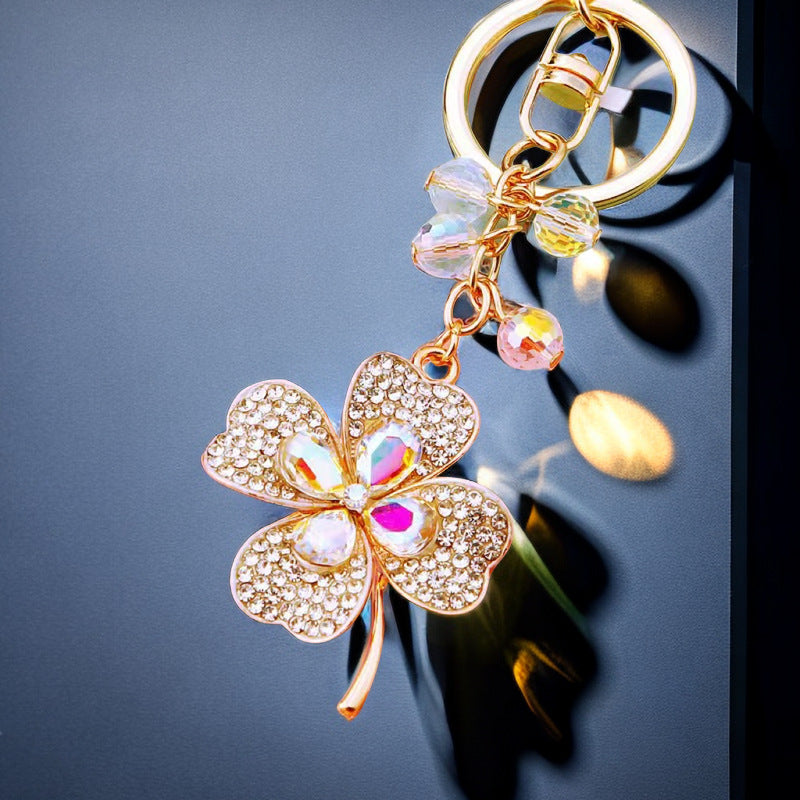 Wholesale Trendy Crystal Four Leaf Clover Keychain Zinc Alloy Car Key Ring Bag Charm Gift For Wedding Party