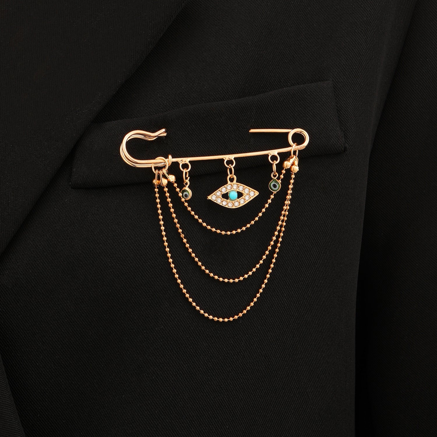 Wholesale Electroplated Alloy Heart Brooch Pin With Chain Tassel Unisex Punk Style Suit Coat Accessory
