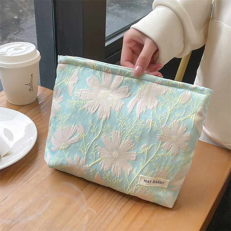 Wholesale MAY RABBIT new retro embossed flower high quality cosmetic bag large capacity canvas bag female liner bag