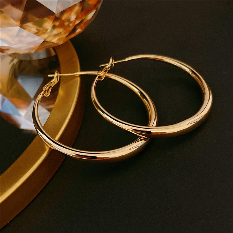 Wholesale Heavy Industry Fashion Plain Hoop Simple Exaggerated Large Metal Earrings