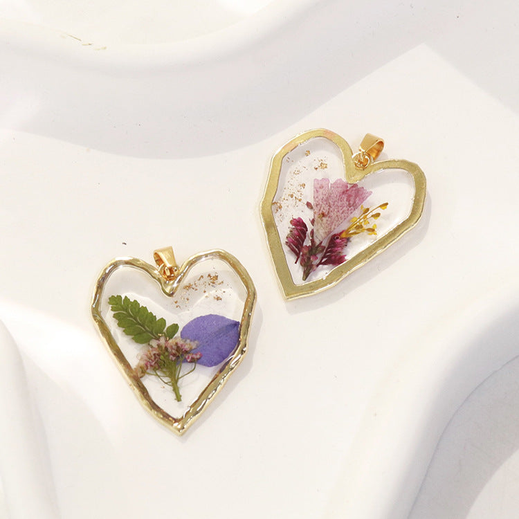 Wholesale 6pcs Irregular Love Month Flower Real Flower Pendant Resin Accessories