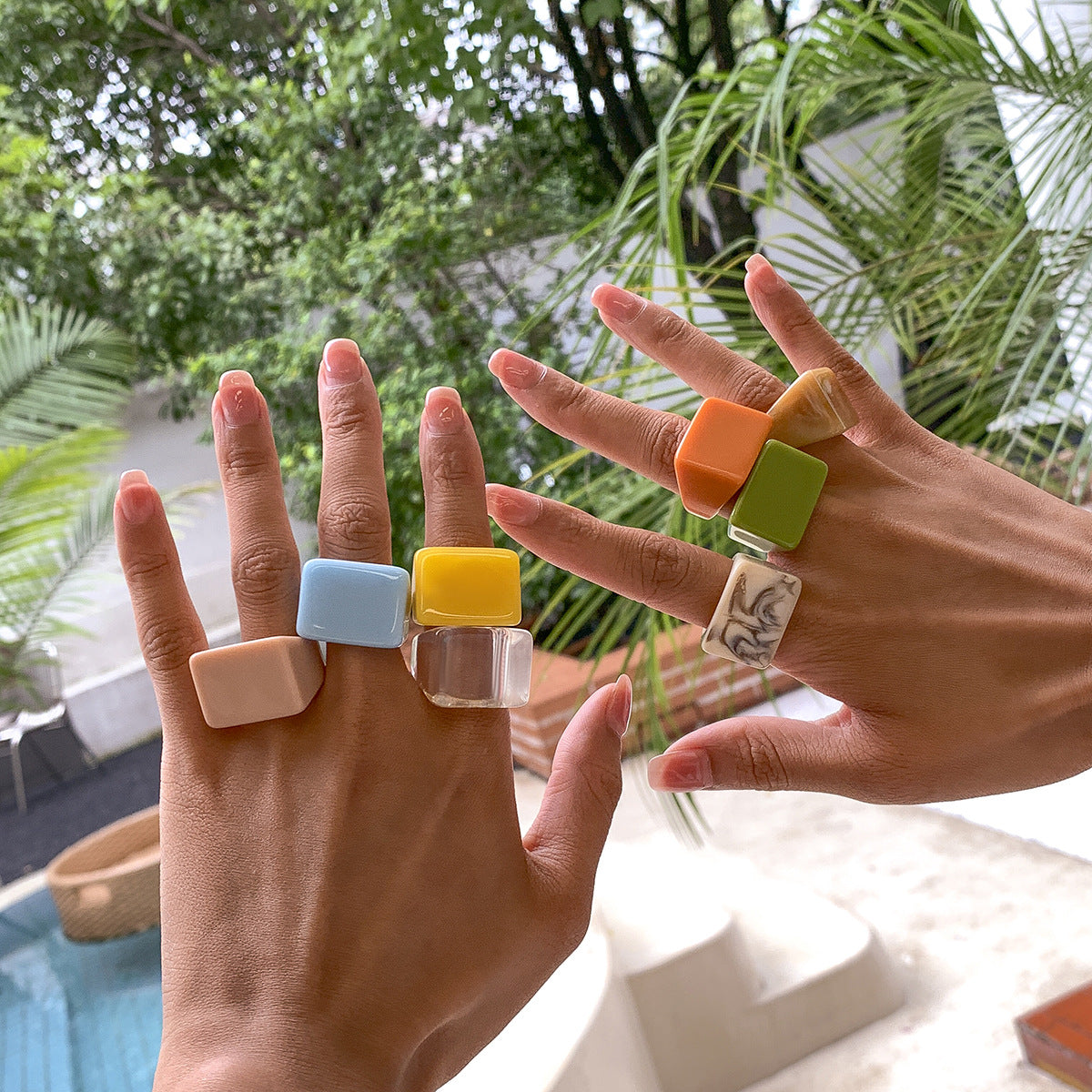 Wholesale Flow Colored Candy Colored Acrylic Geometric Rings