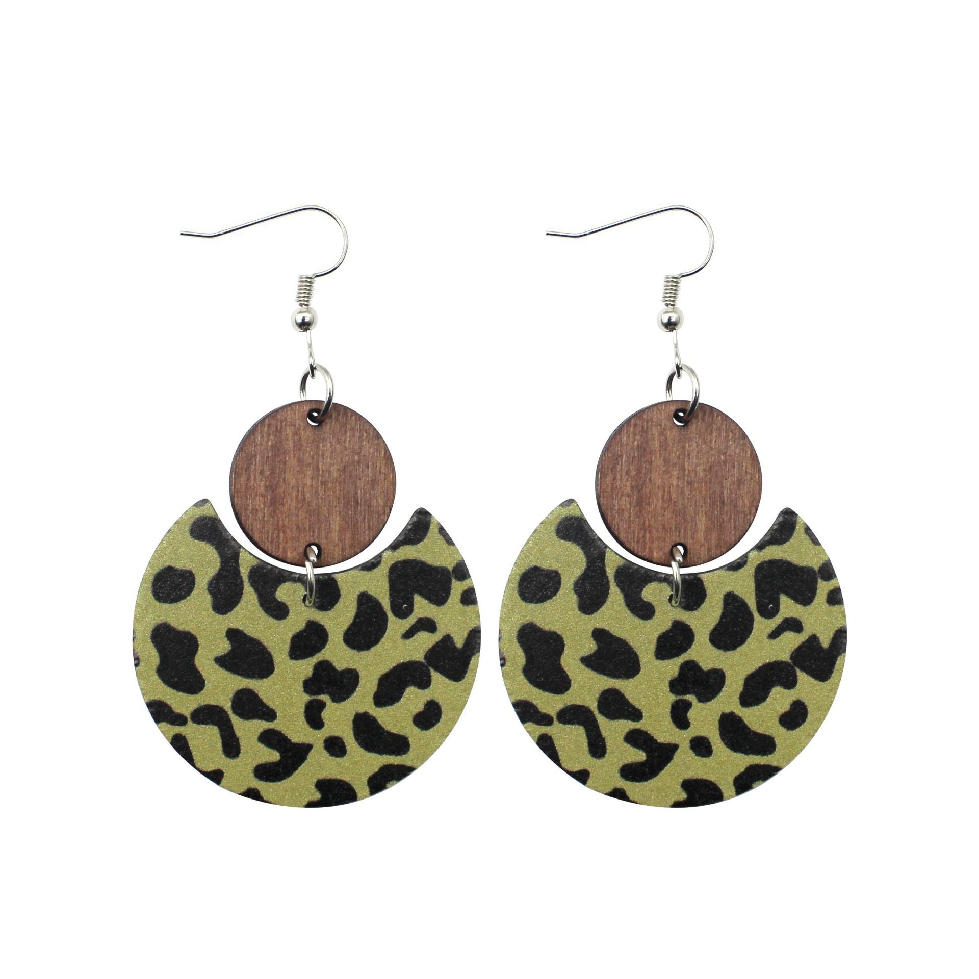 Wholesale Alloy Wood Board Reflective Leather Leopard Print Earrings