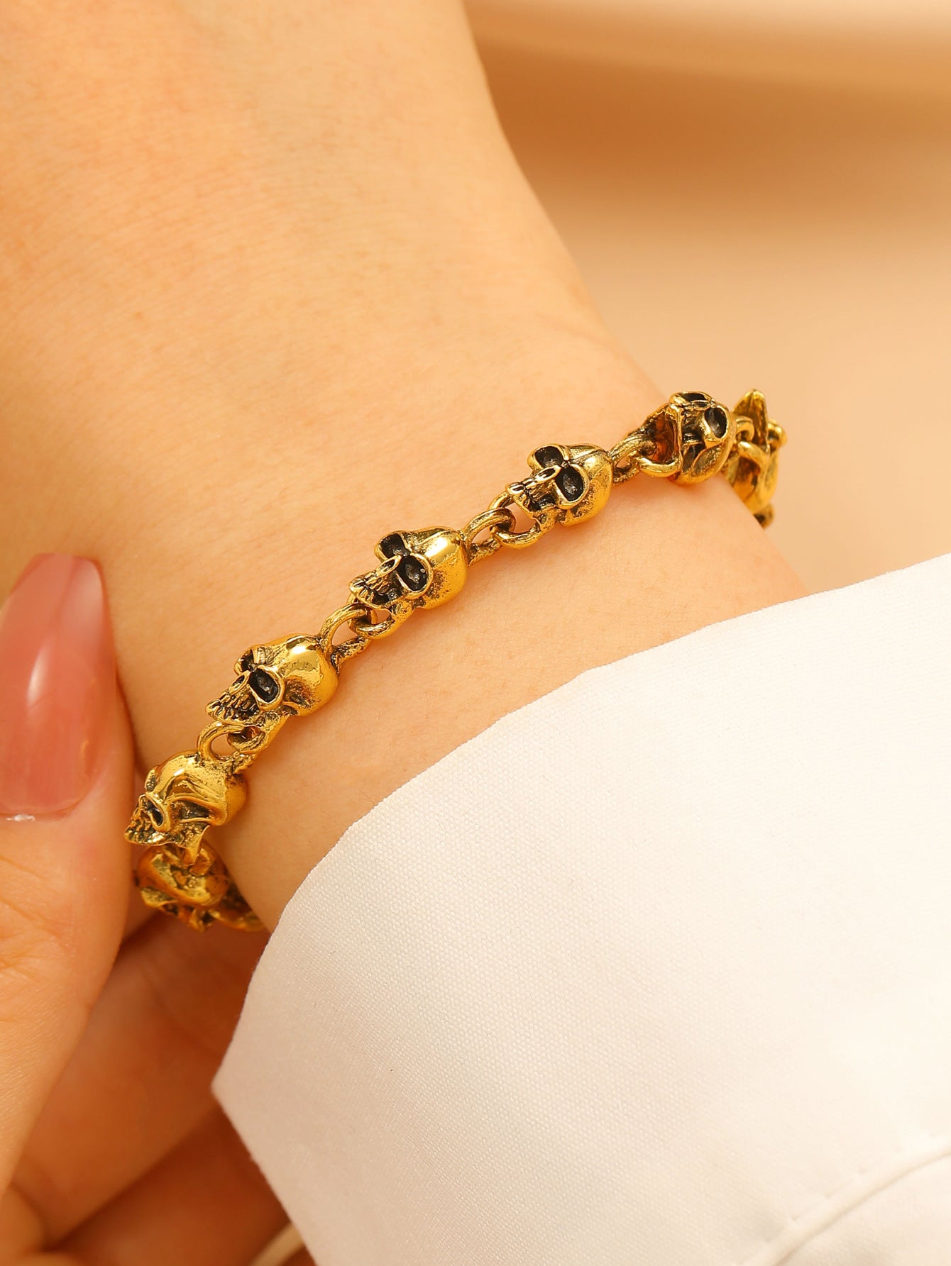 Wholesale Gothic Skull Bangle Bracelet Retro Dark Punk Style Antique Silver Alloy Unisex Fashion Jewelry Accessory