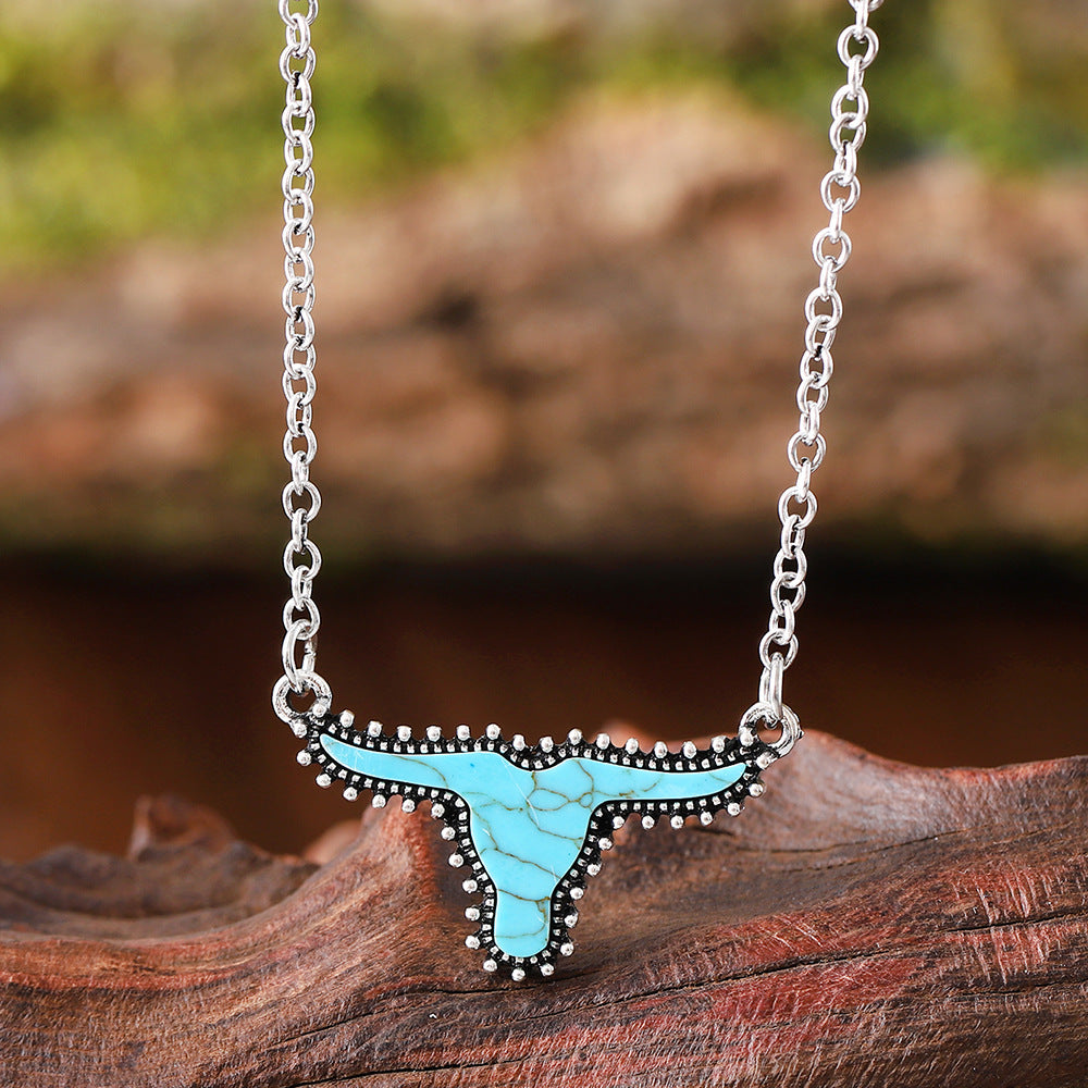 Wholesale Retro turquoise bull head necklace