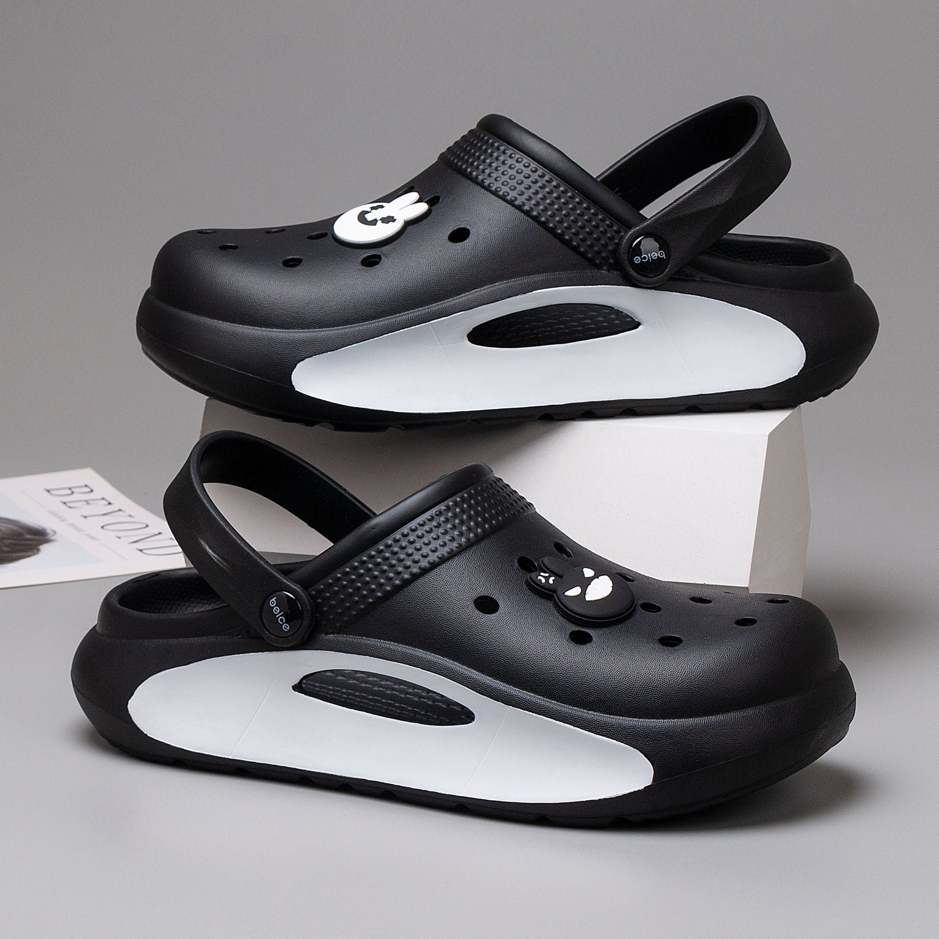 Wholesale  New Style Hole Shoes Women's Summer Outer Wear Soft Bottom Baotou Sandals and Slippers Women's Non-Slip Fashionable