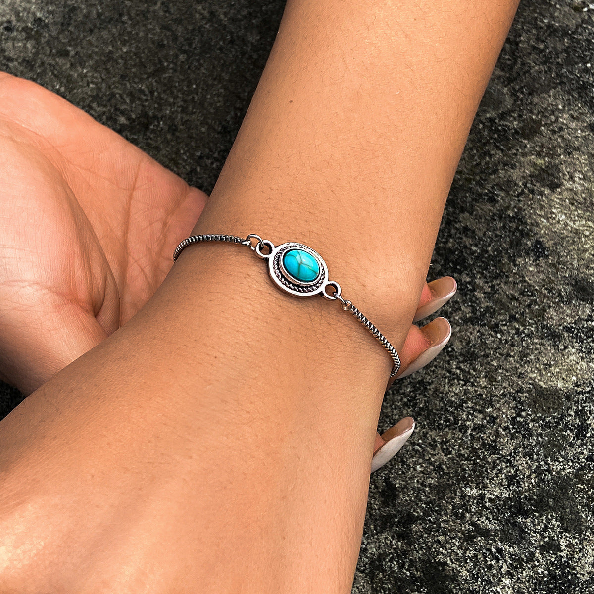 Wholesale Zinc Alloy Electroplated Retro Ethnic Adjustable Bracelet Turquoise Antique Silver Chic Jewelry Accessory For Everyday Use Or Gift