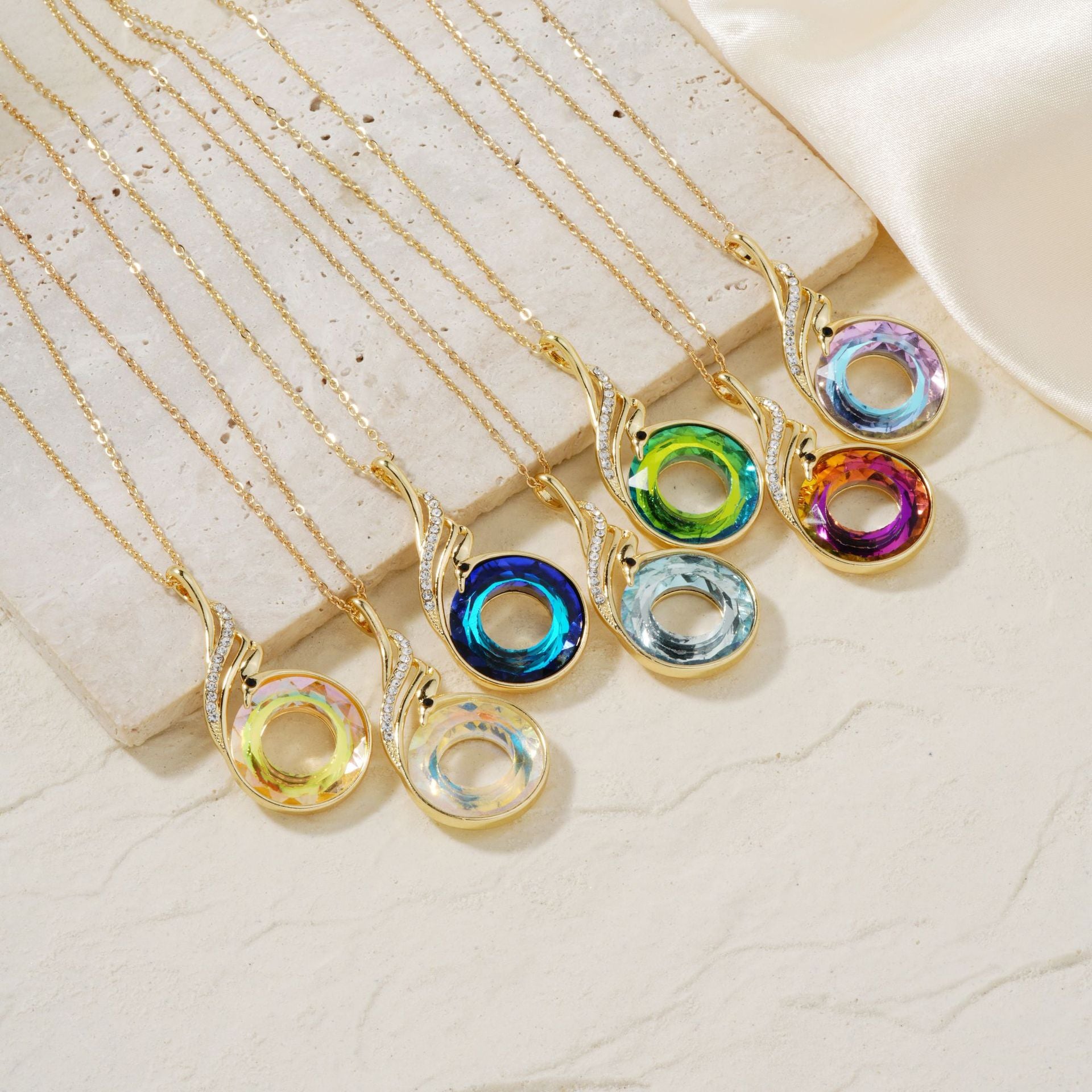 Wholesale Fashion colorful crystal necklace