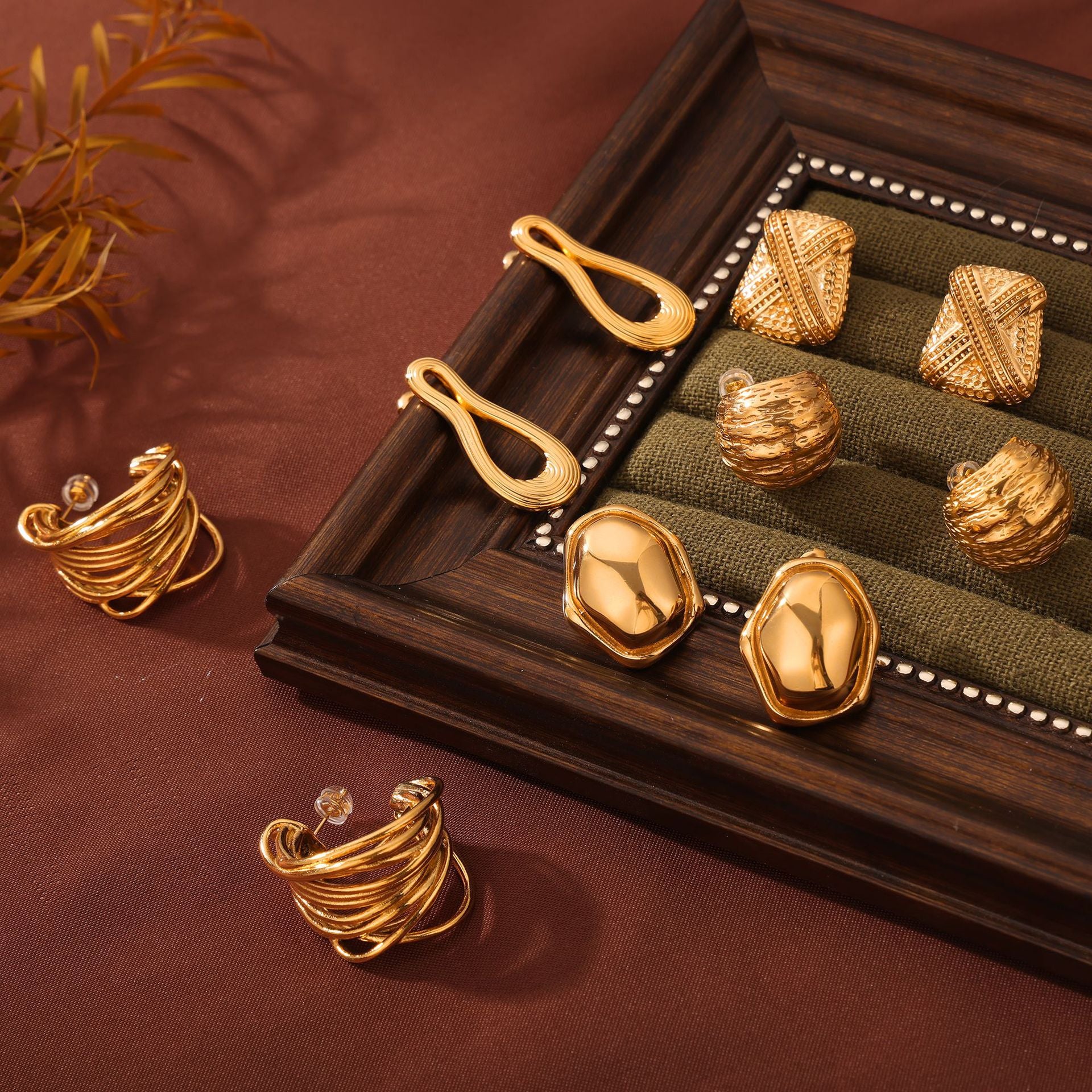 Wholesale Multi-layered Line Texture Stitching Titanium Steel 18k Gold Plated Earrings